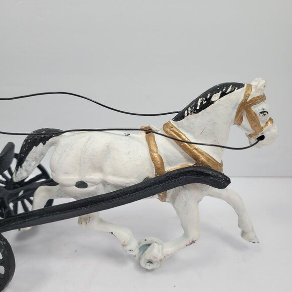 Vintage Cast Iron Horse Drawn Carriage Hand Painted Collectible with Figurine - Picture 5 of 12